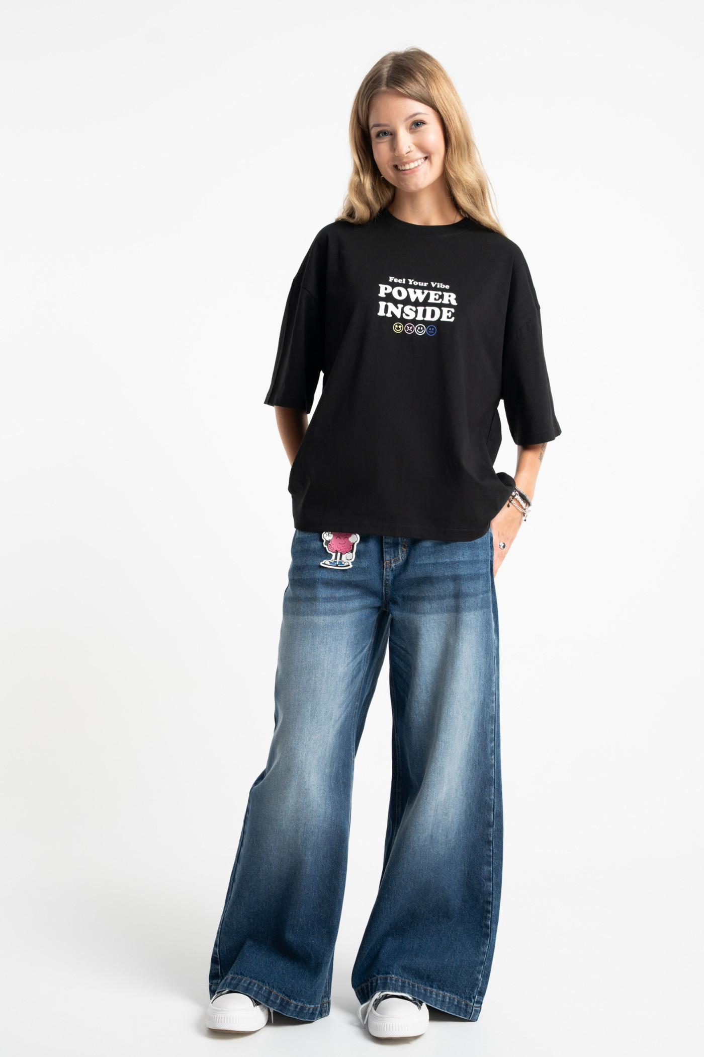 Granatowe spodnie jeansowe WIDE LEG z modnymi przetarciami