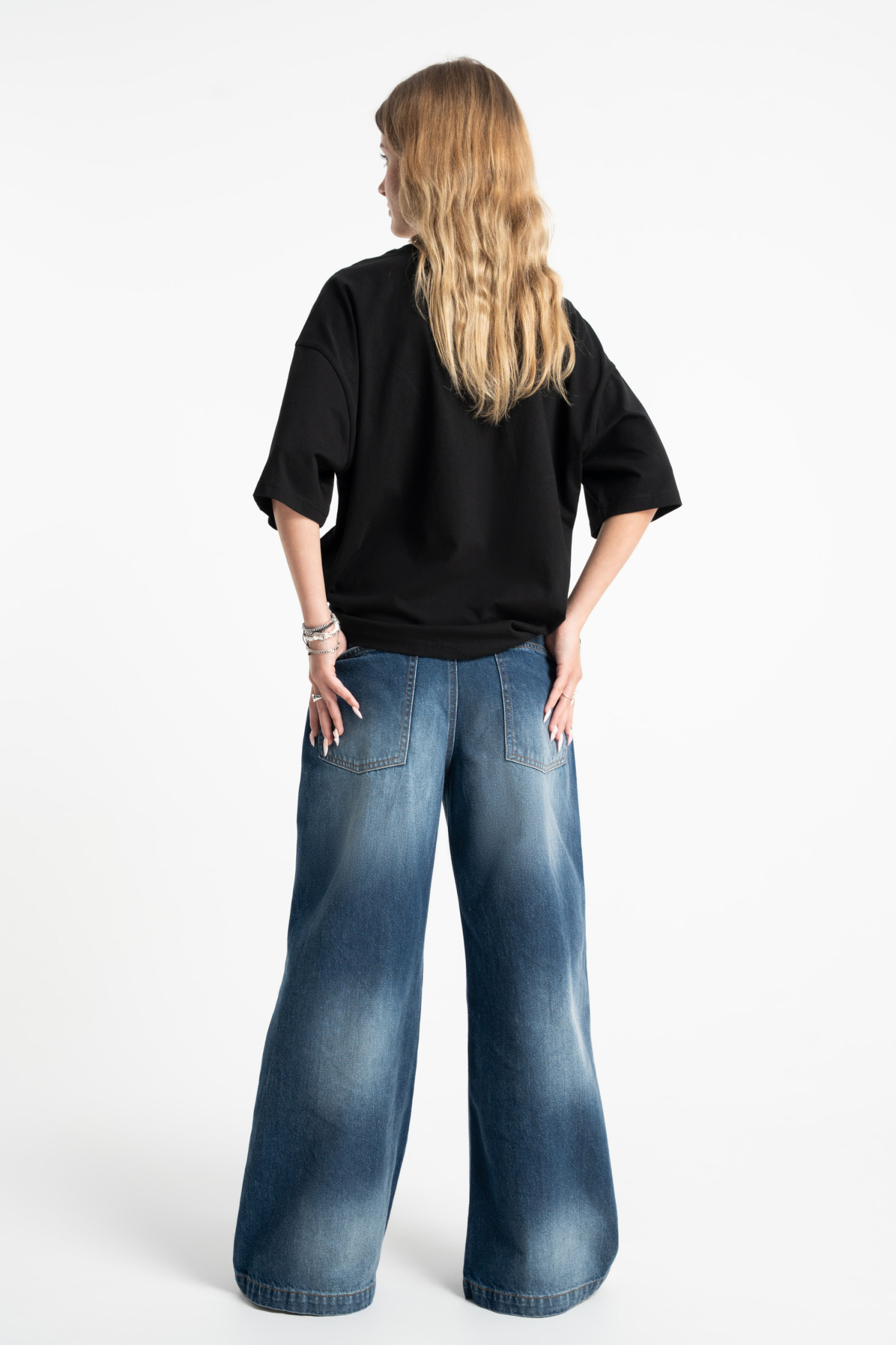 Granatowe spodnie jeansowe WIDE LEG z modnymi przetarciami