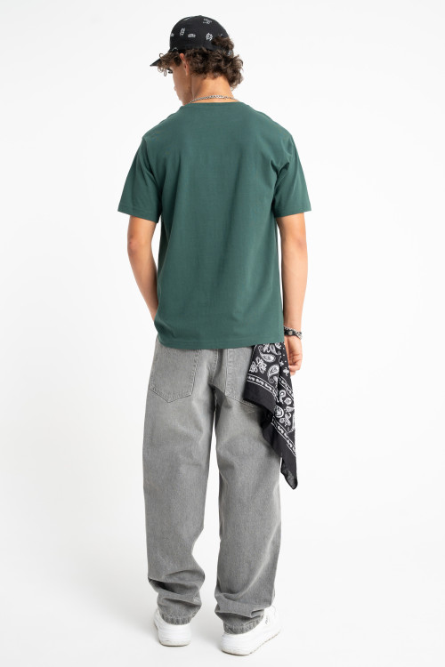 Zielony t-shirt REGULAR z minimalistycznym nadrukiem