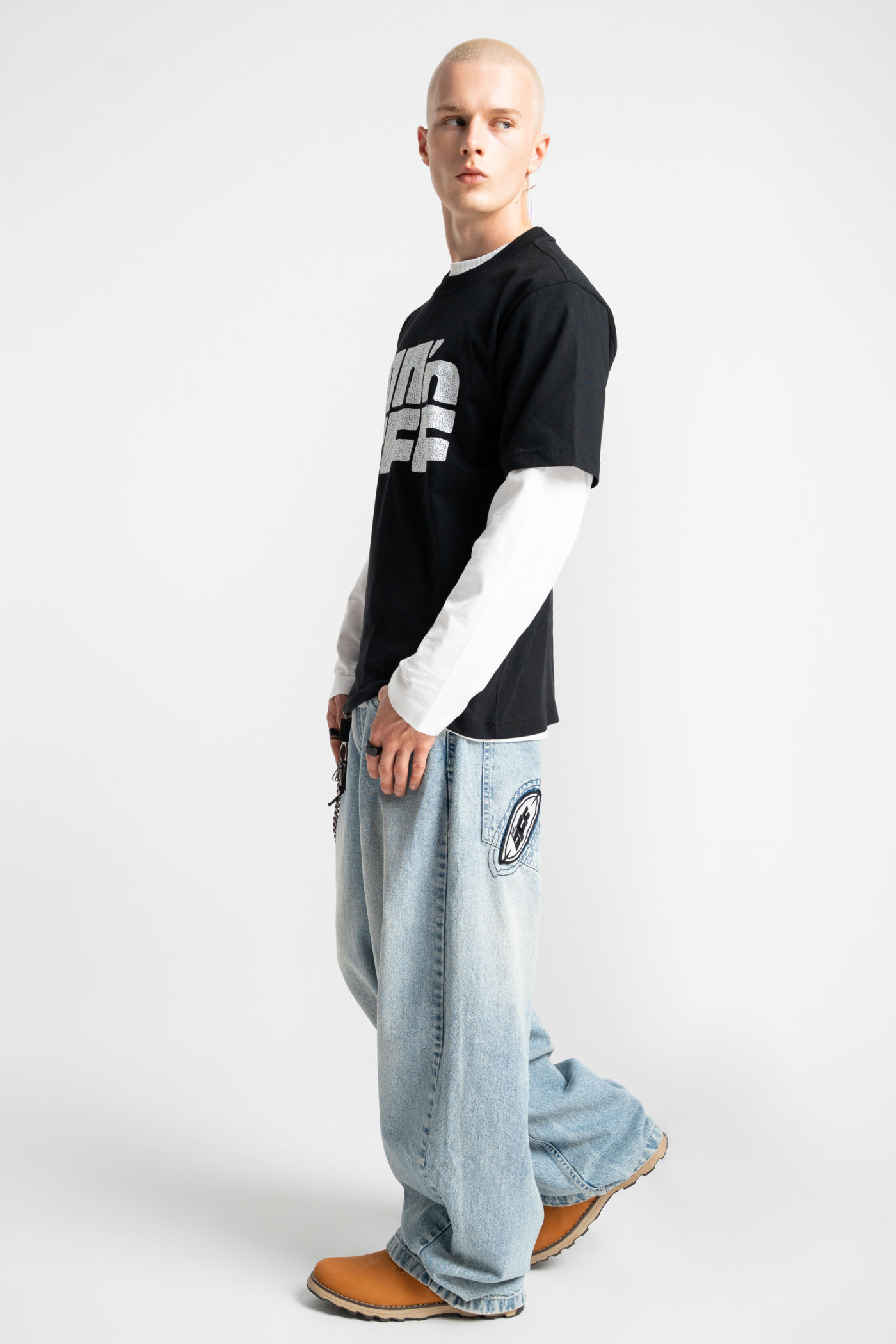 Czarny t-shirt OVERSIZE z logo