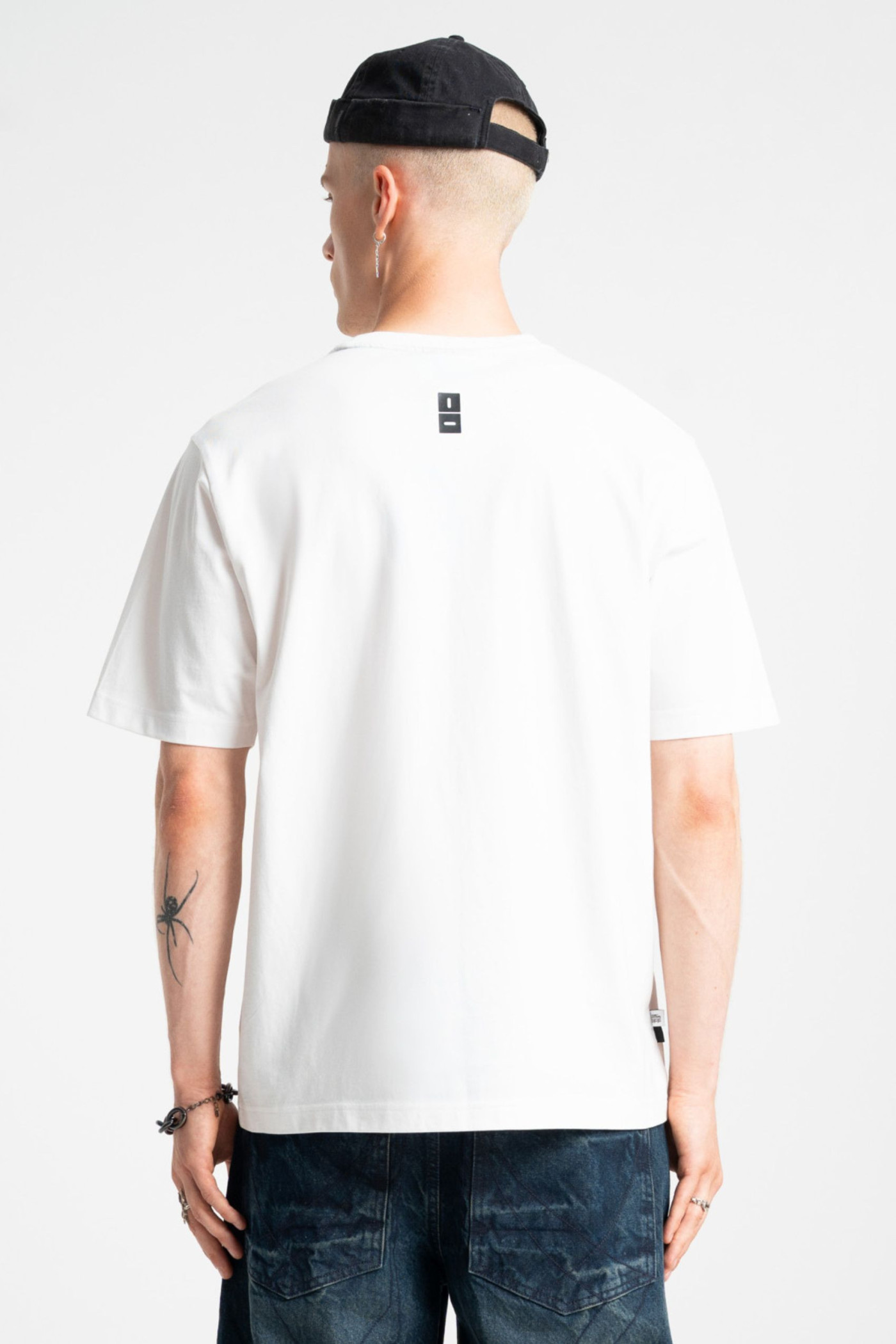 Biały t-shirt OVERSIZE