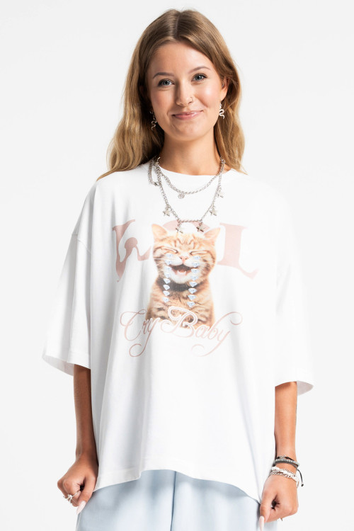 Biały t-shirt BOXY z autorską grafiką z przodu