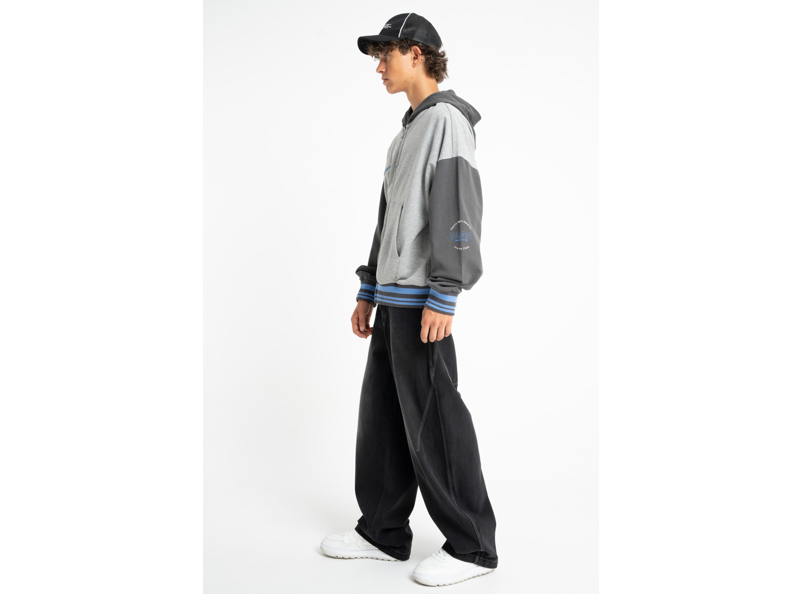 Szaro-czarna bluza LOOSE z kapturem z kolorowym ściągaczem