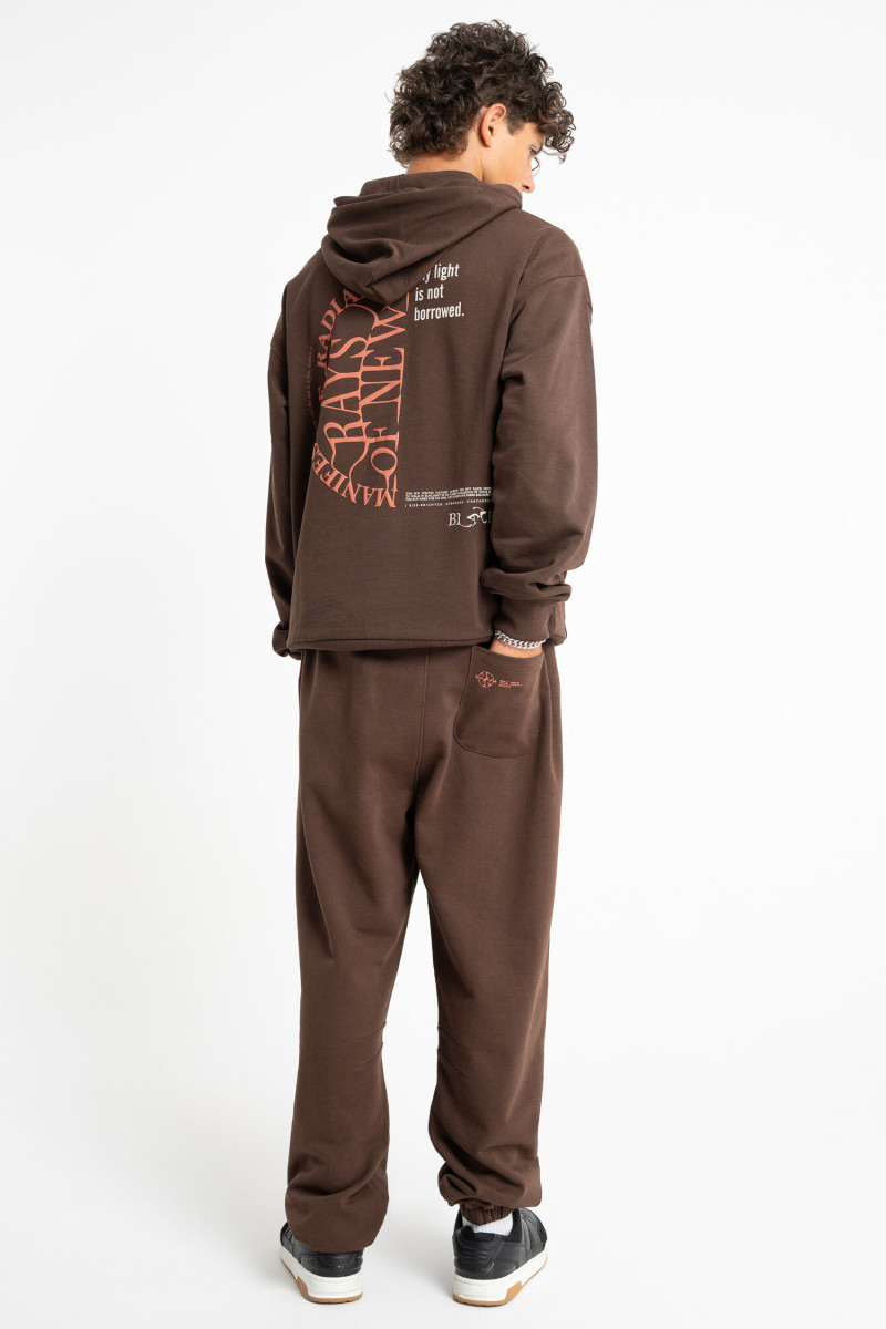 Brązowa bluza COMFORT z kapturem z autorską grafiką z tyłu