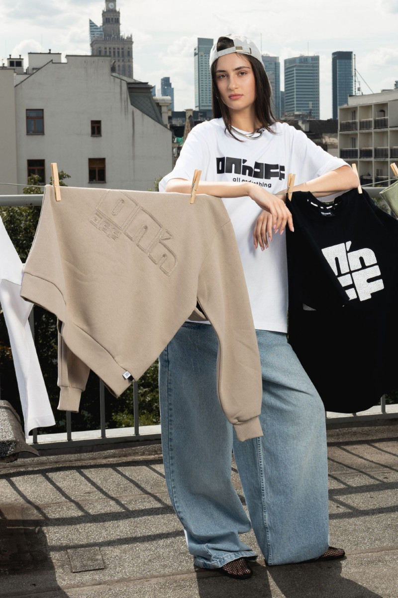Biały t-shirt OVERSIZE