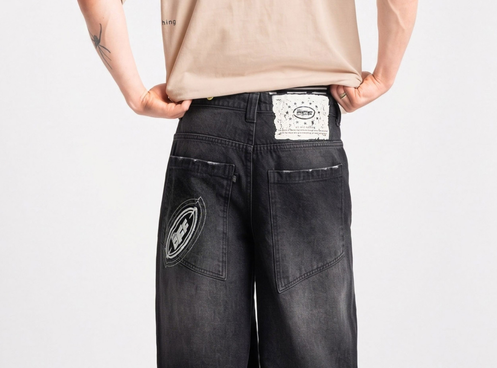 Czarne spodnie jeansowe SKATER