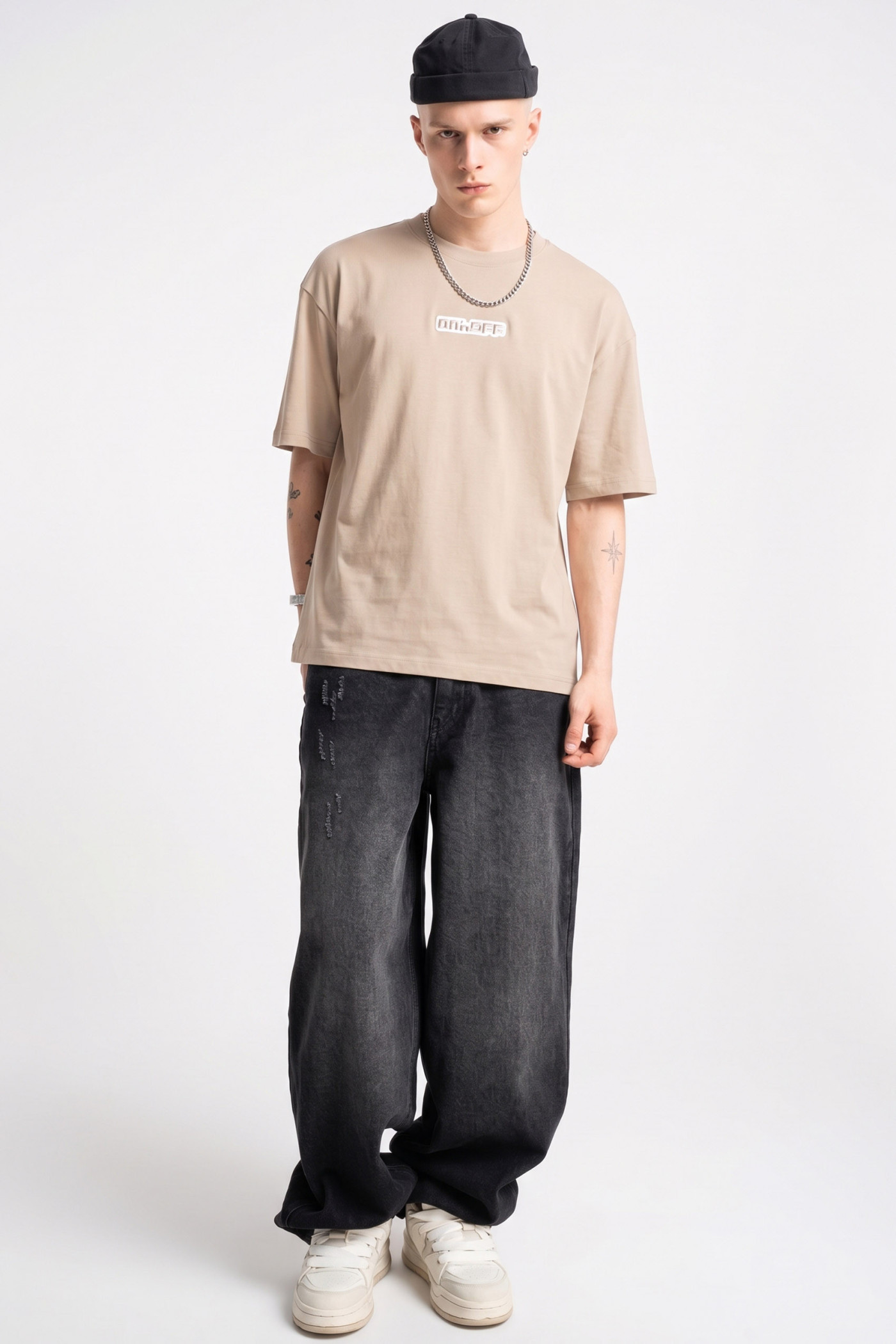 Czarne spodnie jeansowe SKATER
