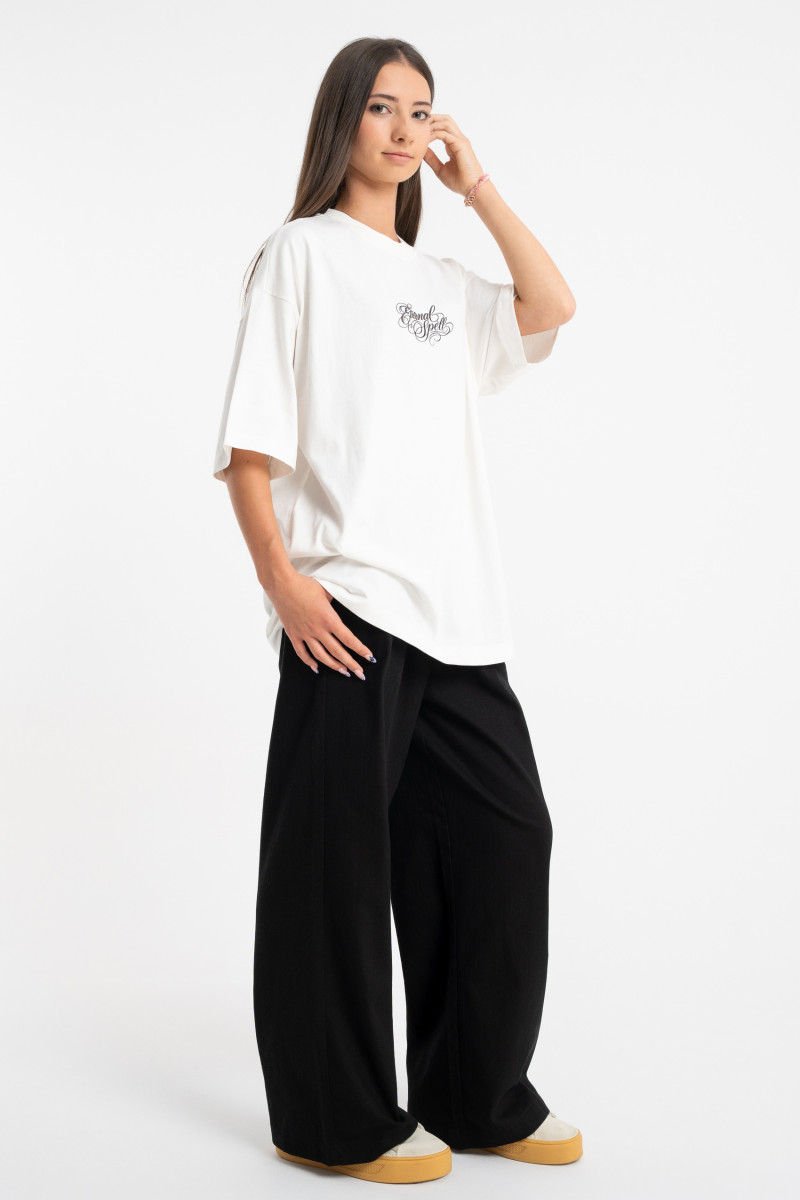 Biały t-shirt OVERSIZE z autorską grafiką z tyłu