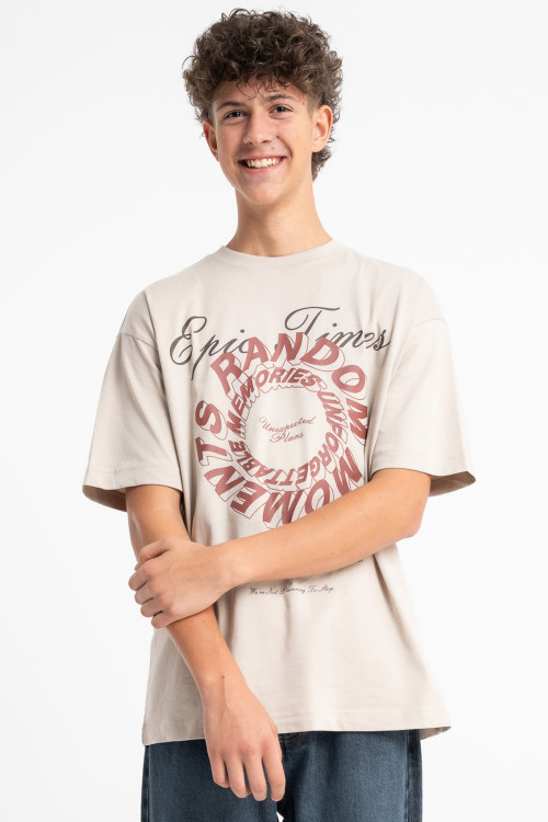 Beżowy t-shirt LOOSE z autorską grafiką