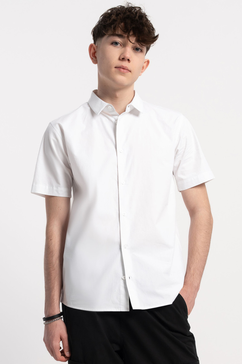 Biała koszula o regularnym kroju z krótkim rękawem od Reporter